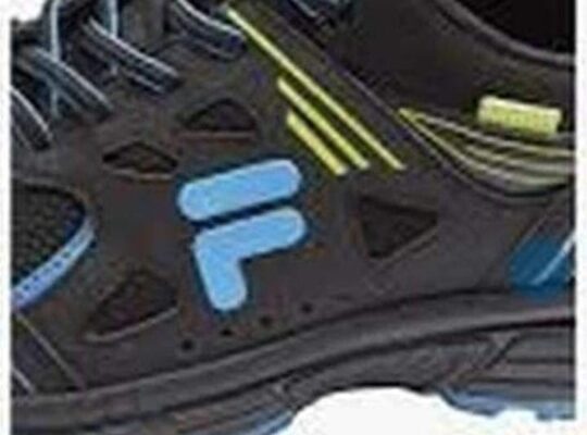 حذاء رياضي  Fila الأصلي  باللون الأسود  ديشما