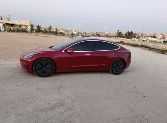 Tesla model 3 Long Range 2018