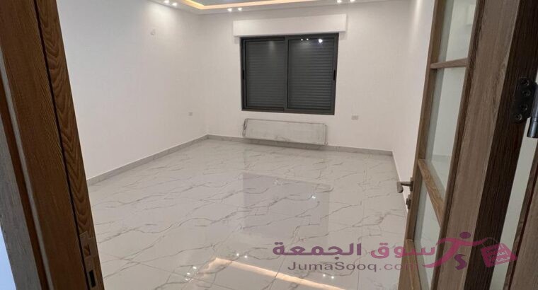 شقق فاخرة ارضي 226م+80م ترس ويوجد اخير+روف 200م+ترس60م حي المنصور ت 0792395756